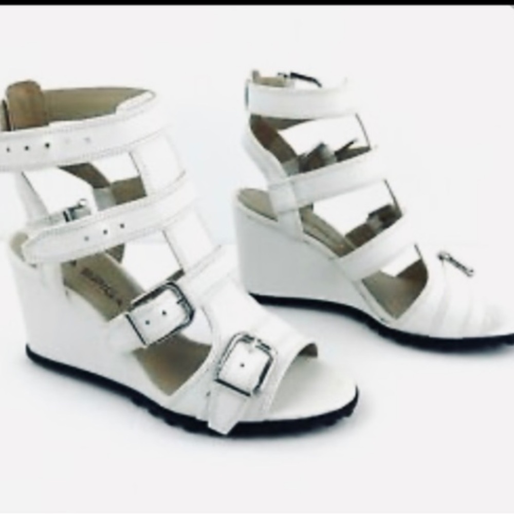 Brand New Via Spiga White Gladiator wedges 8M E39